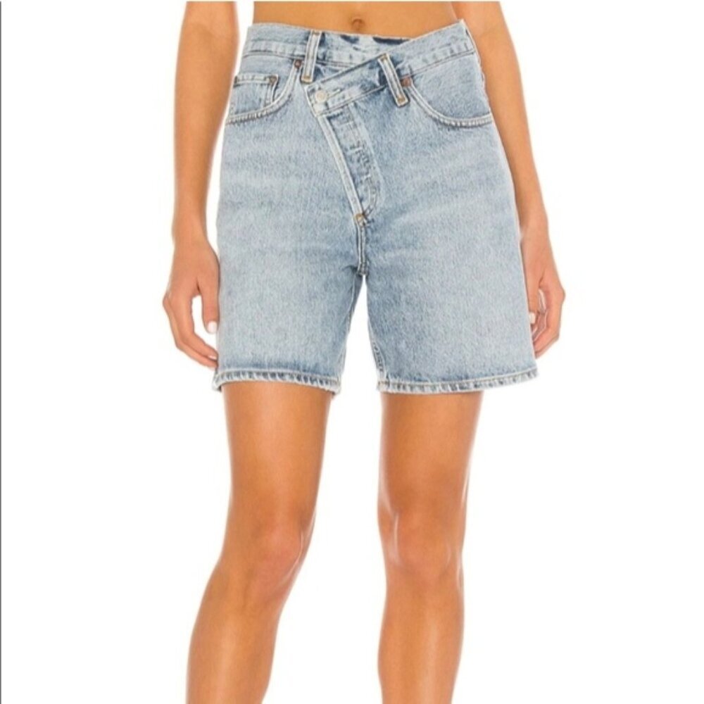 NEW AGOLDE Criss Cross Short Momentum Light Wash Asymmetrical Shorts 25